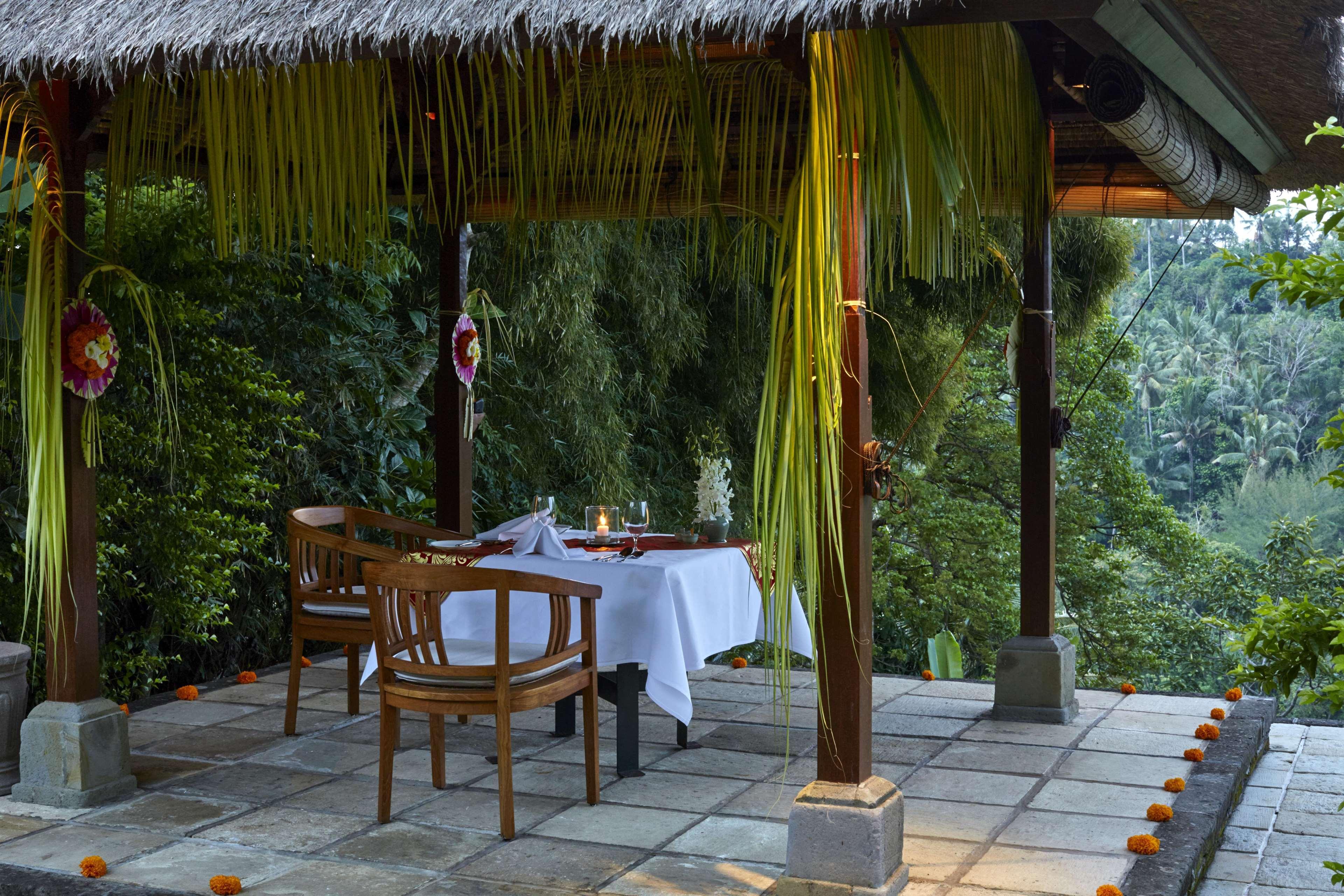 Amandari Hotel Убуд Екстериор снимка